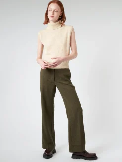 Pomandere - Knitted Vest with High Collar in Butter