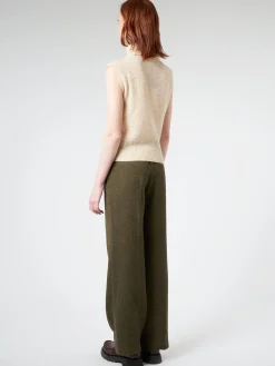 Pomandere - Knitted Vest with High Collar in Butter