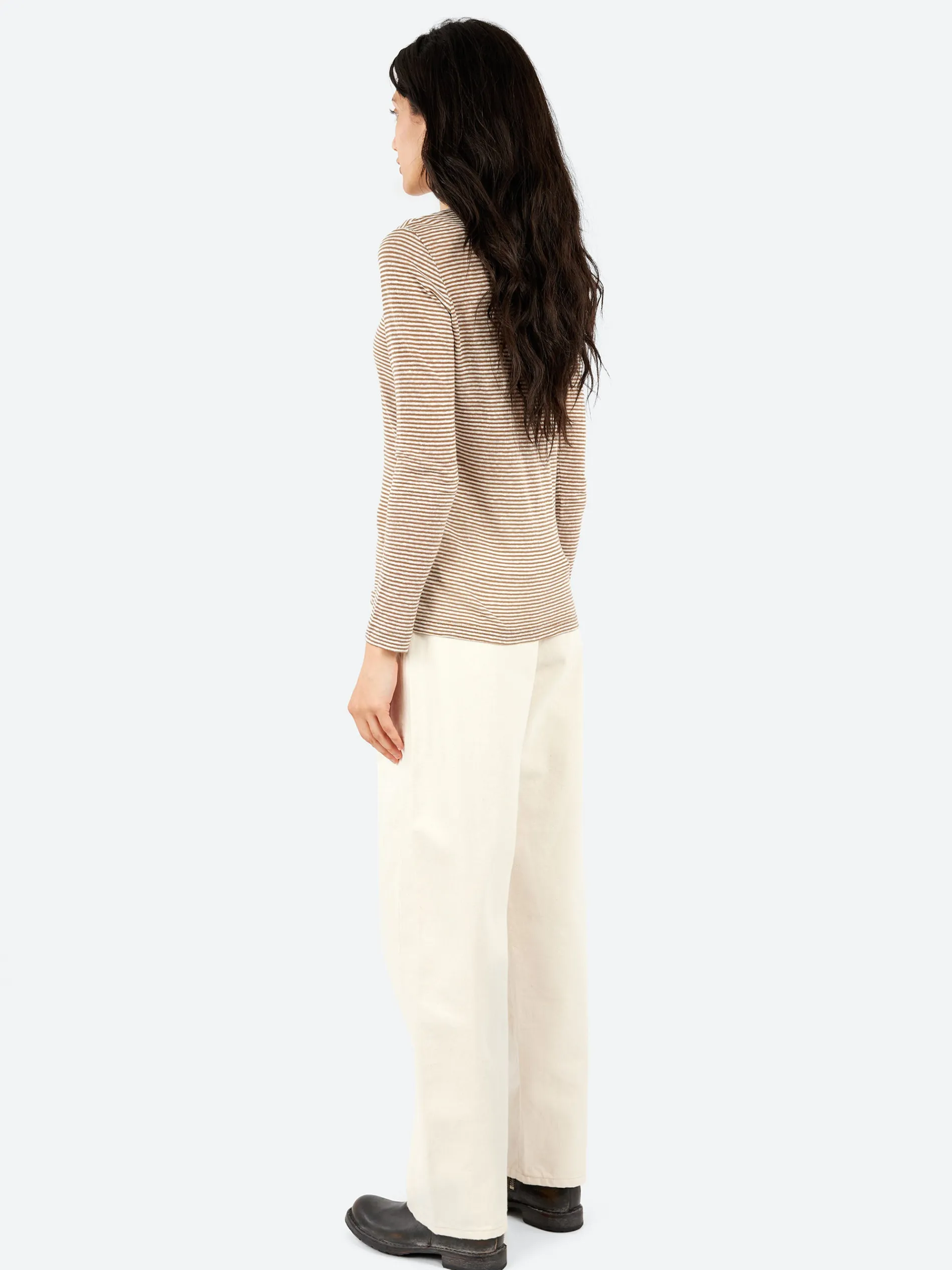 Pomandère - Long-Sleeved T-Shirt in Hazelnut