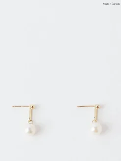 Poppy Finch - Gold Dot Link Pearl Earrings