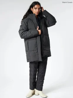 Quartz Co. - June Hooded Down Puffer Jacket in Black