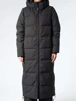 Quartz Co. - Sofia in Black