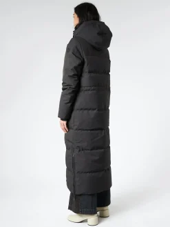 Quartz Co. - Sofia in Black