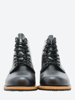 Red Wing - Beckman in Black Excalibur