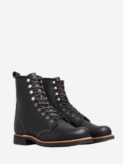 Red Wing - Silversmith in Black Boundary