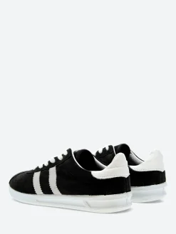 Reproduction of Found - 5422SL in Black and White