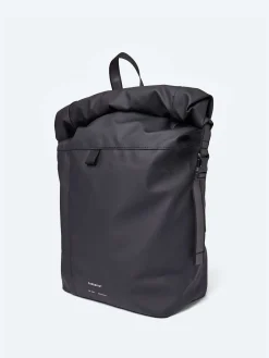 Sandqvist - Konrad in Black