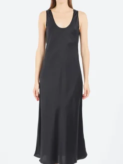 Silk Laundry - Scoop Neck Dress in Black