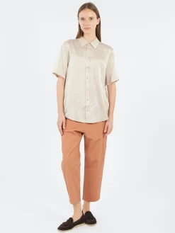 Silk Laundry - Short Sleeve Boyfriend Shirt in Hazelnut
