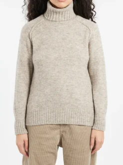 Soeur - Windy Turtleneck in Gris and Beige