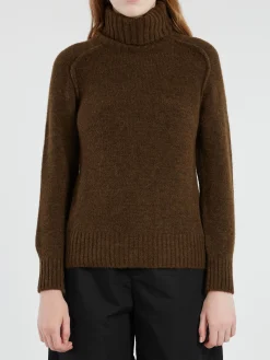Soeur - Windy Turtleneck in Marron Chine