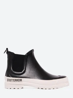 Stutterheim - Chelsea Rainwalker in Black and White