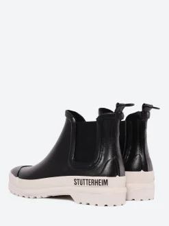 Stutterheim - Chelsea Rainwalker in Black and White
