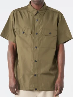 TAION - Miltary S/S Shirt in Dark Olive
