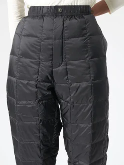 TAION - Regular Straight Down Pant in Black