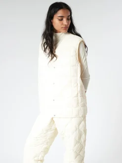 TAION - V-Neck Button Down Vest in Off White