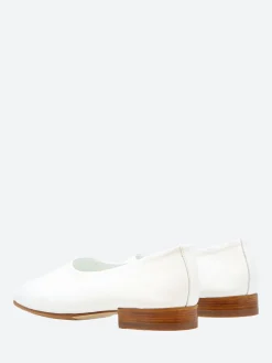 TO&CO. - Pampum in White