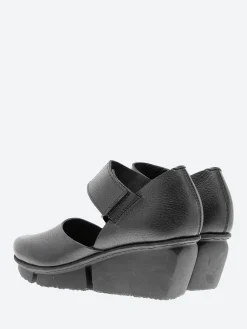 Trippen - Splitt Hostess Wedge Sandal in Black