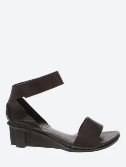 Trippen - X+OS Itten Sandal in Black Waw