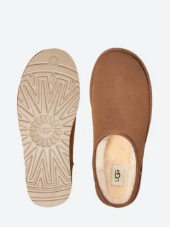 UGG - Classic Slip-On in Chestnut