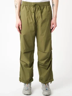 Universal Works - Parachute Pant in Olive