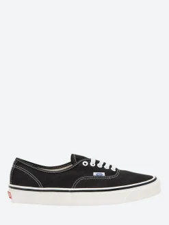 Vans - Anaheim Factory Authentic 44 DX in Black