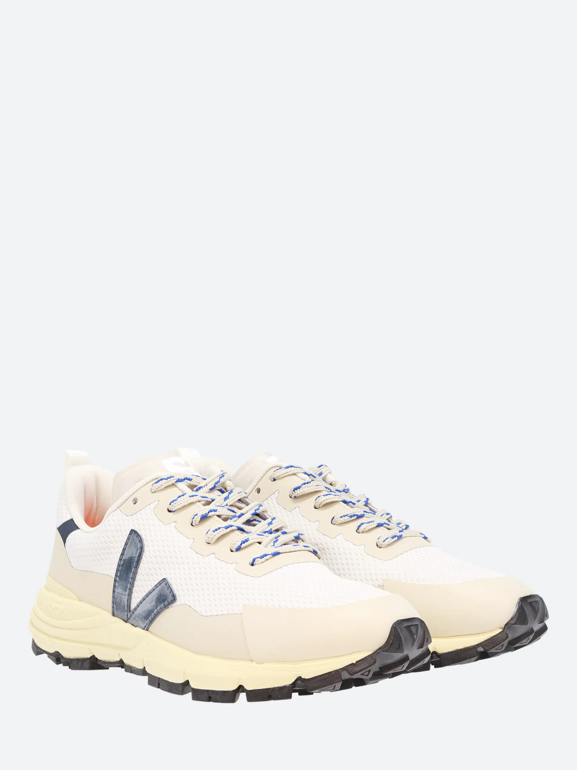 Veja - Dekkan Alveomesh in Gravel and Nautico