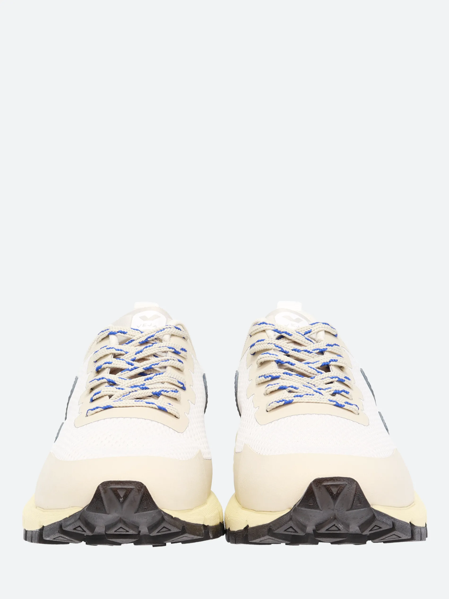 Veja - Dekkan Alveomesh in Gravel and Nautico