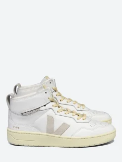 Veja - V-95 in White and Natural