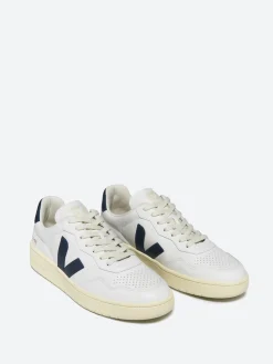 Veja - V-90 in White/Nautico