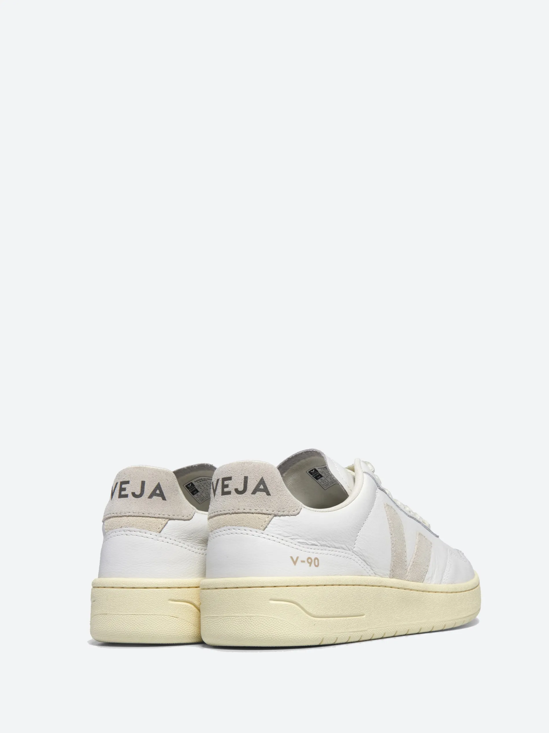 Veja - V-90 Leather in White and Natural