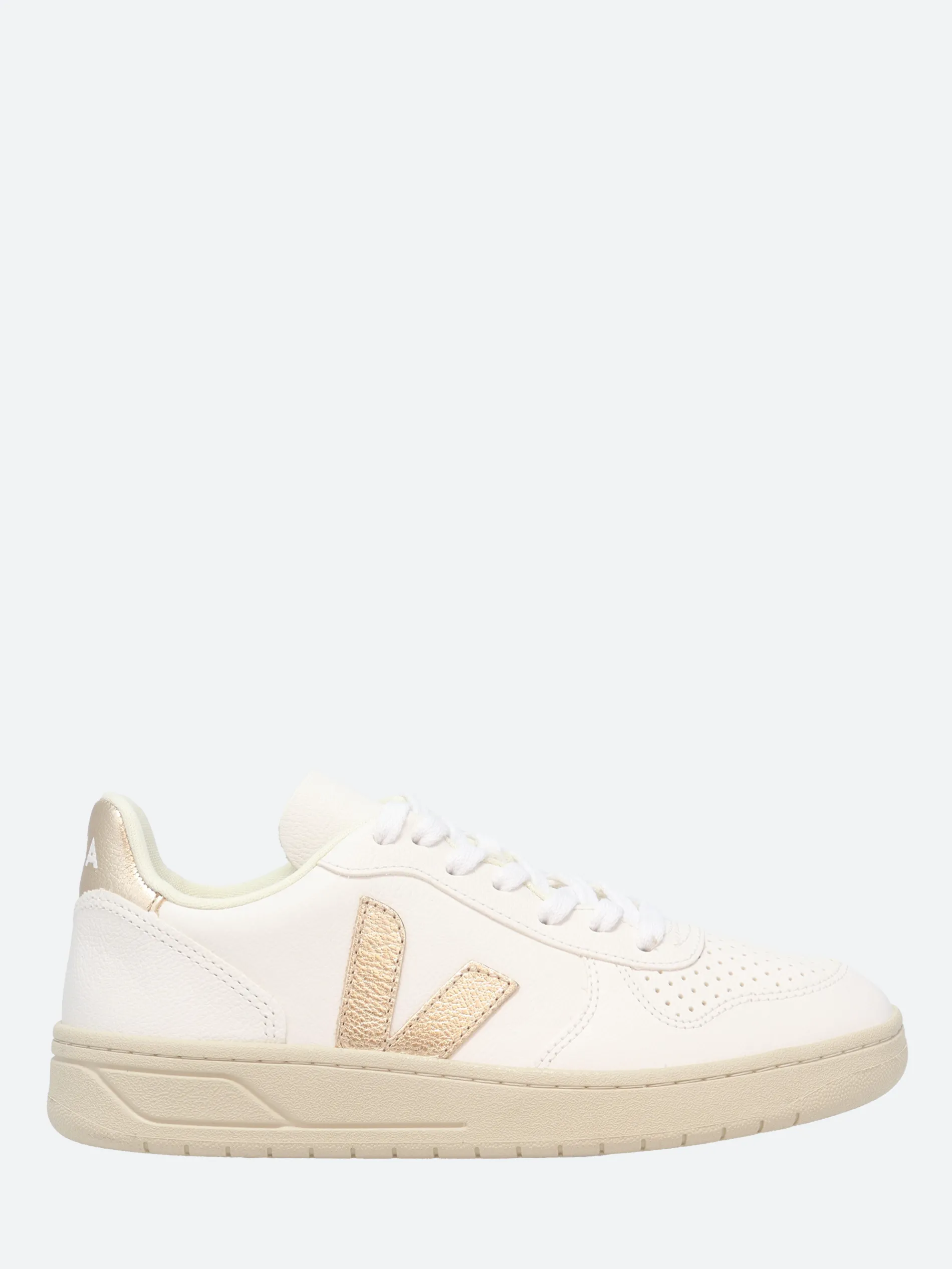 Veja - V-10 Leather in White and Platine