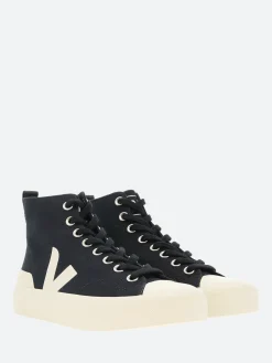 VEJA - Wata II Canvas in Black and Pierre