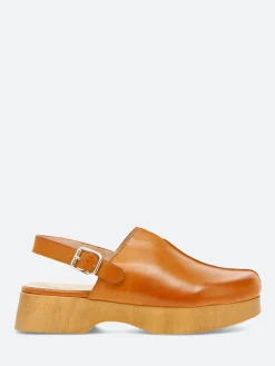 Wonders - B-8051 Clog in Cuero Pergamena