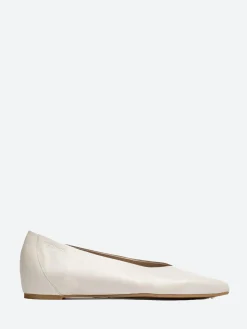 Wonders - Ballet Flat in Off White Sauvage