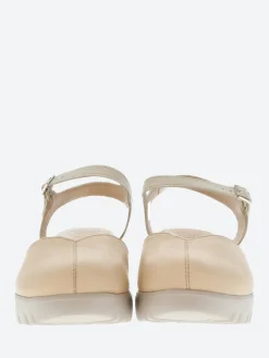 Wonders - C-33237 Wedge Sandal in Natural and White