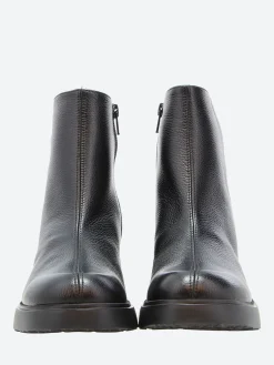 Wonders - E-7107 Rubi in Black Wild