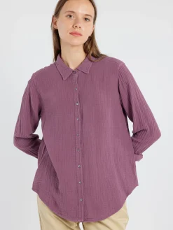 Xirena - Scout Shirt in Plumlot